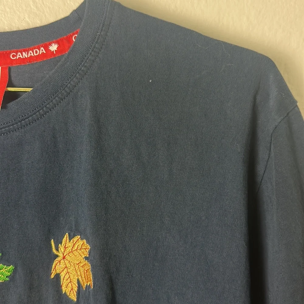 Souvenir Montreal Canada Navy Blue T-Shirt